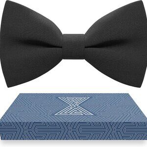 Versatile Unisex Black Bowtie - Pre-Tied, Lightweight & Perfect for Events